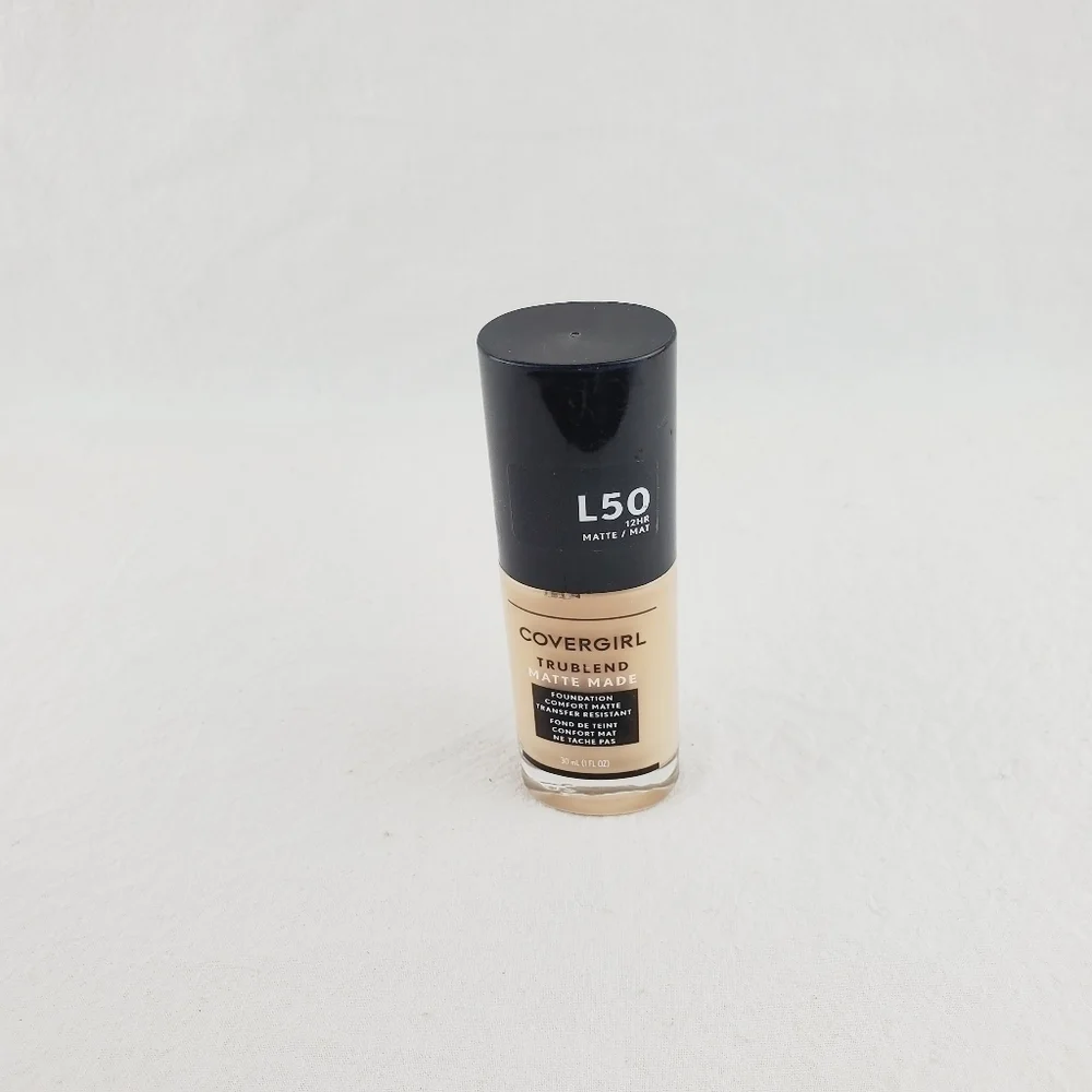 LAST ONE 🔥Covergirl trublend matte made foundation